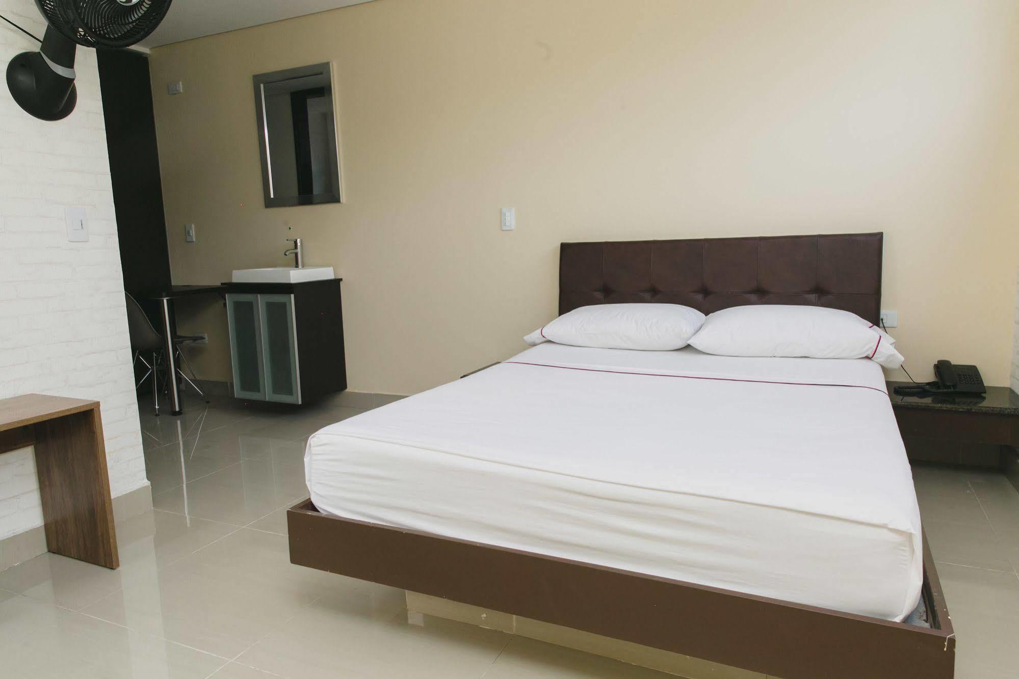 3H Hotel Centro Historico Medellín Kültér fotó